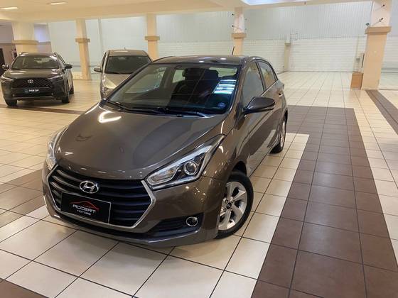 HYUNDAI HB20 1.6 PREMIUM 16V FLEX 4P AUTOMÁTICO HYUNDAI HB20 1.6 PREMIUM 16V FLEX 4P AUTOMÁTICO